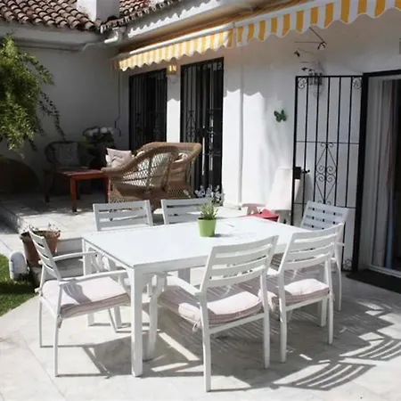 Beachfront Development With Tropical Gardens. Apartment Marbella