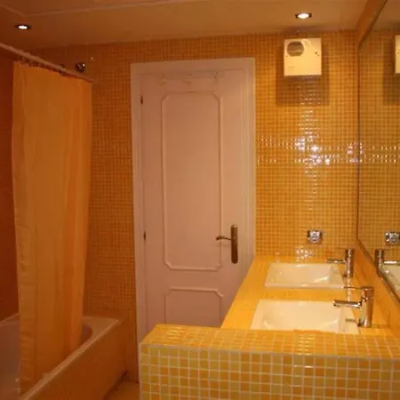 Beachfront Development With Tropical Gardens. Apartment Marbella