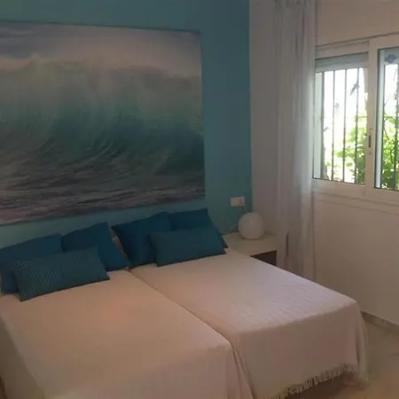 Apartment Beachfront Development With Tropical Gardens. Marbella