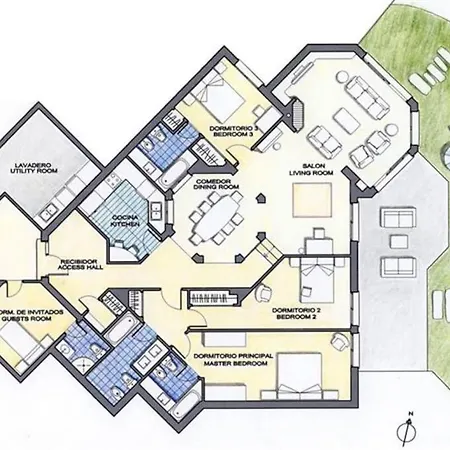 Beachfront Development With Tropical Gardens. Appartement *